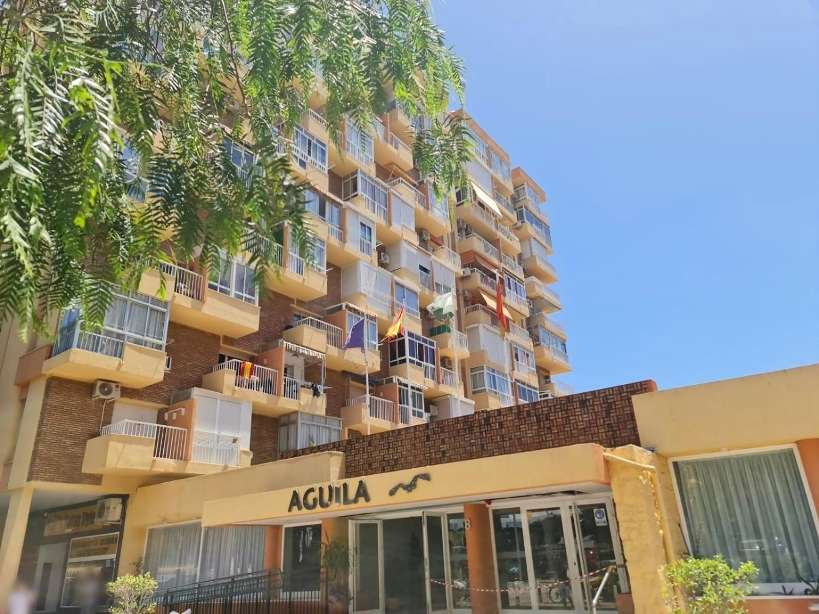 Estudio Aguila Prive Aceptamos Mascotas Benalmádena Eksteriør billede
